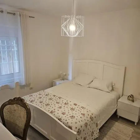 Apartment Cozy Two-bedroom